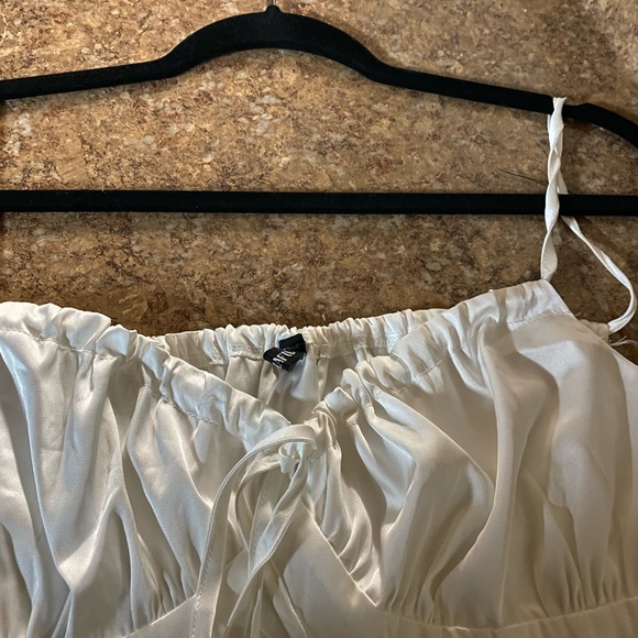 Zaful small cropped top, white top, spring top - Picture 9 of 12